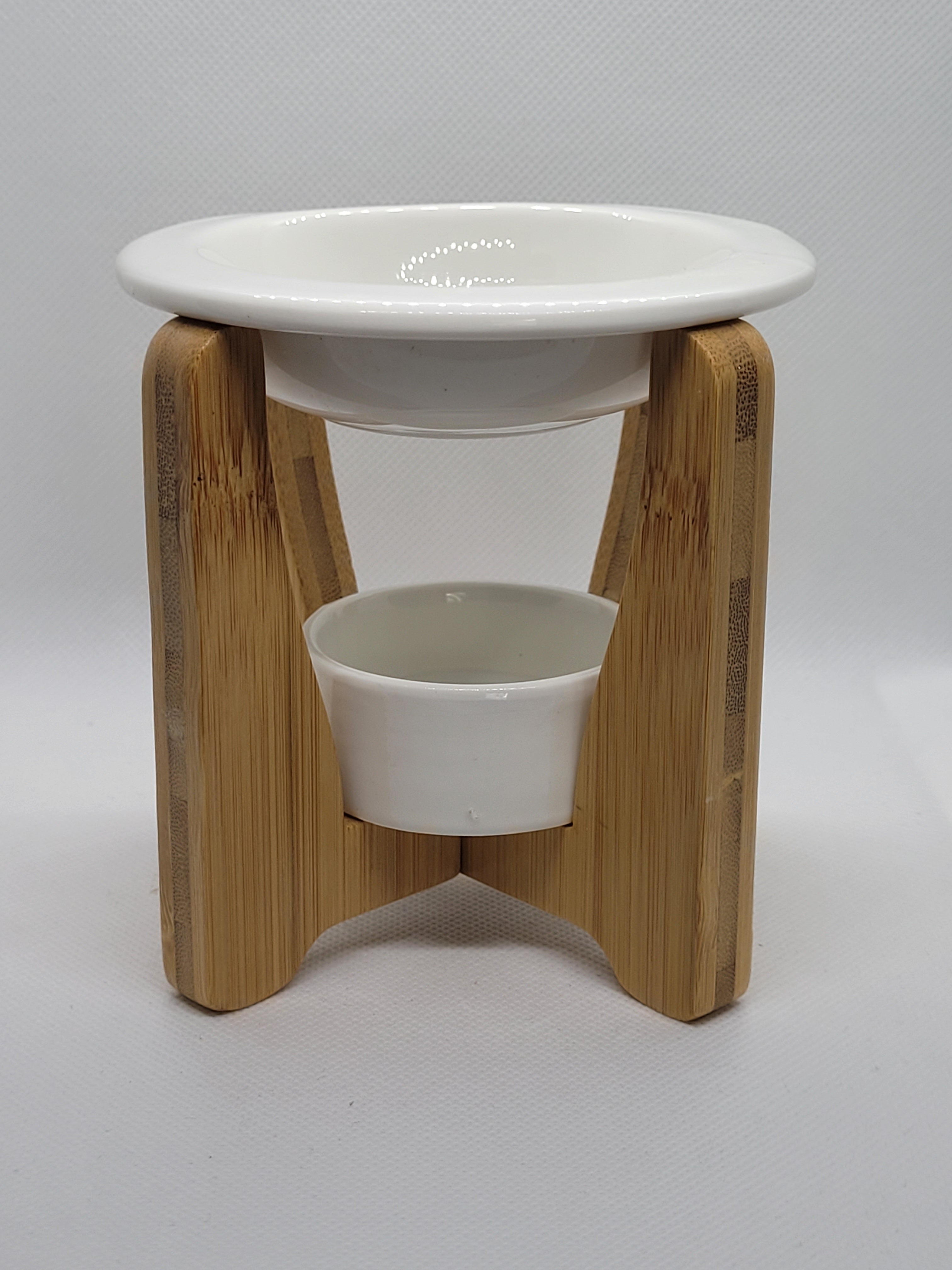 Diffuseur de parfum sur support en bambou