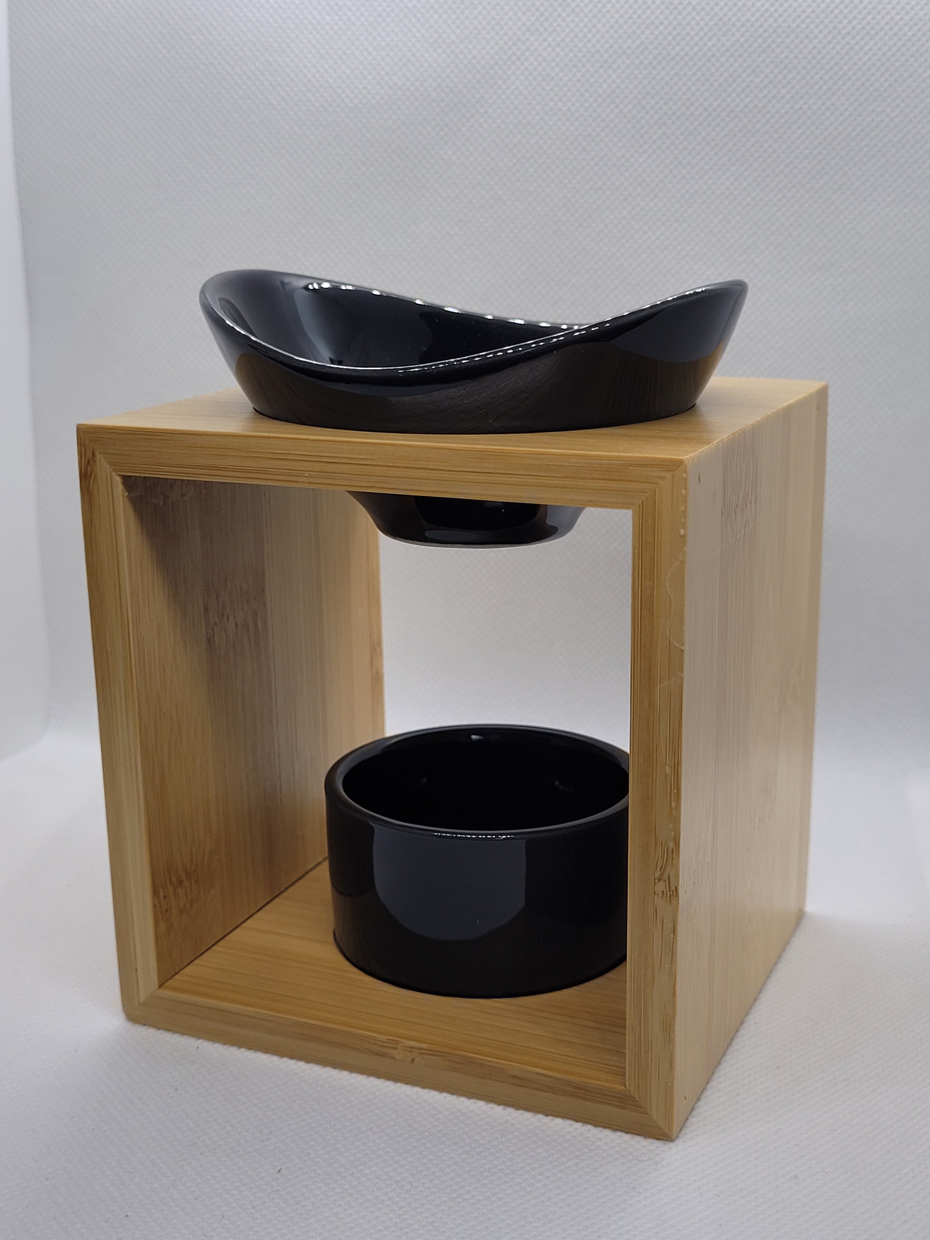 Diffuseur de parfum sur support en bambou