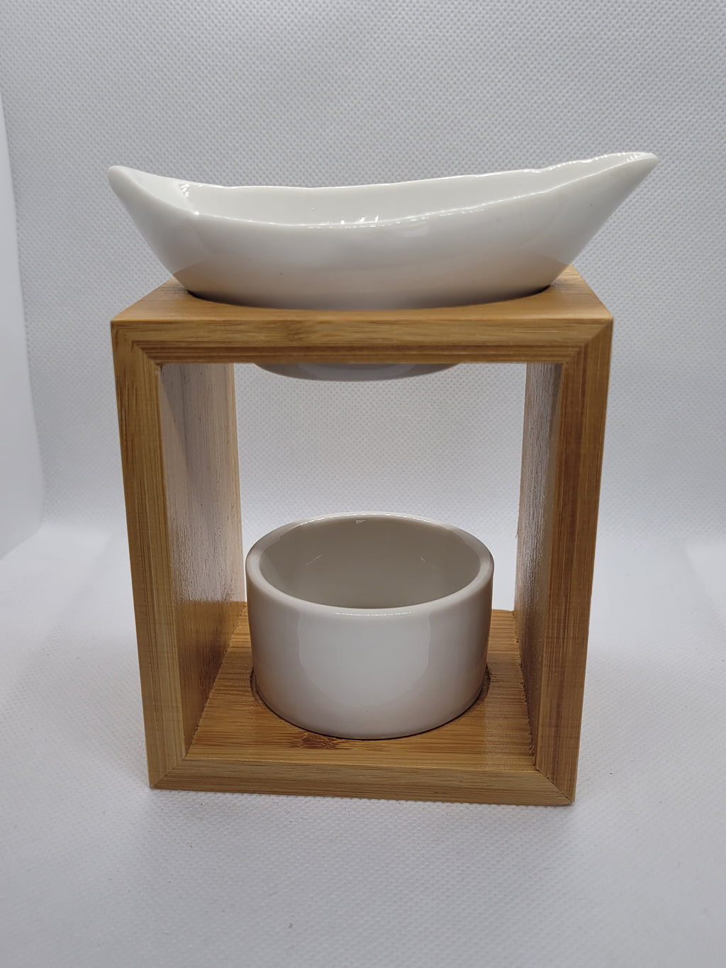 Diffuseur de parfum sur support en bambou